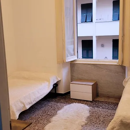 Bed & Breakfast The Friend's Hause Genoa